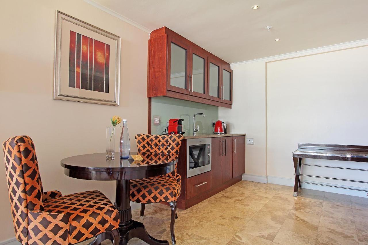 Taj Hotel Cape Town - Luxury 5 Star Suites - Very Spacious With Kitchenette, Lions Head Views Zewnętrze zdjęcie